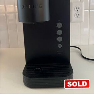 LIKE NEW Keurig K-Express Essentials Black, Single Serve K-Cup Pod Coffee Maker